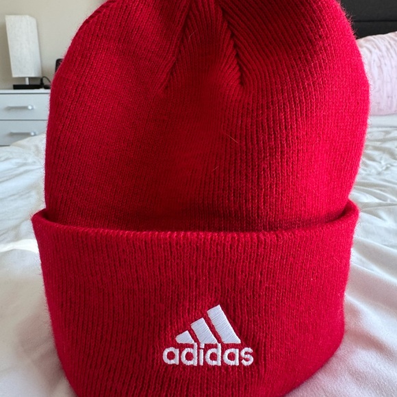 Adidas Toboggan/Beanie. One Size fits all. Red. New without tags. Men and Women. - Picture 2 of 4